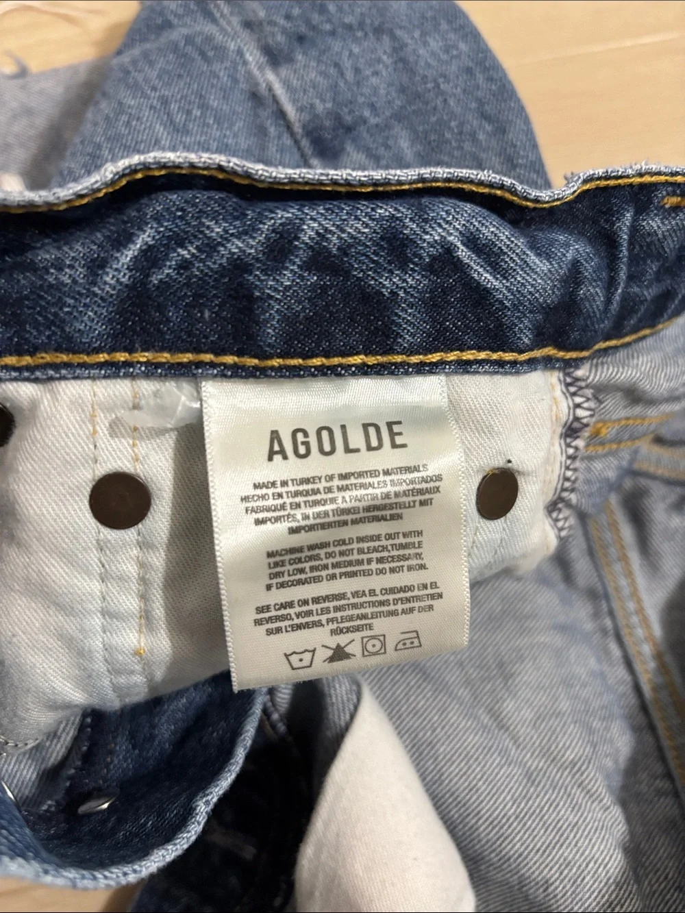 Agolde Los Angeles Washed Blue Distressed High-Rise Denim Shorts size 25 chic